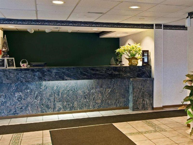 Americas Best Value Inn Вокіган Екстер'єр фото